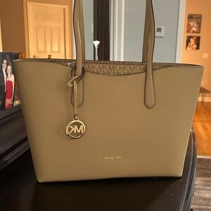 Michael Kors Camel Tote with Gold Charm. Brand New.